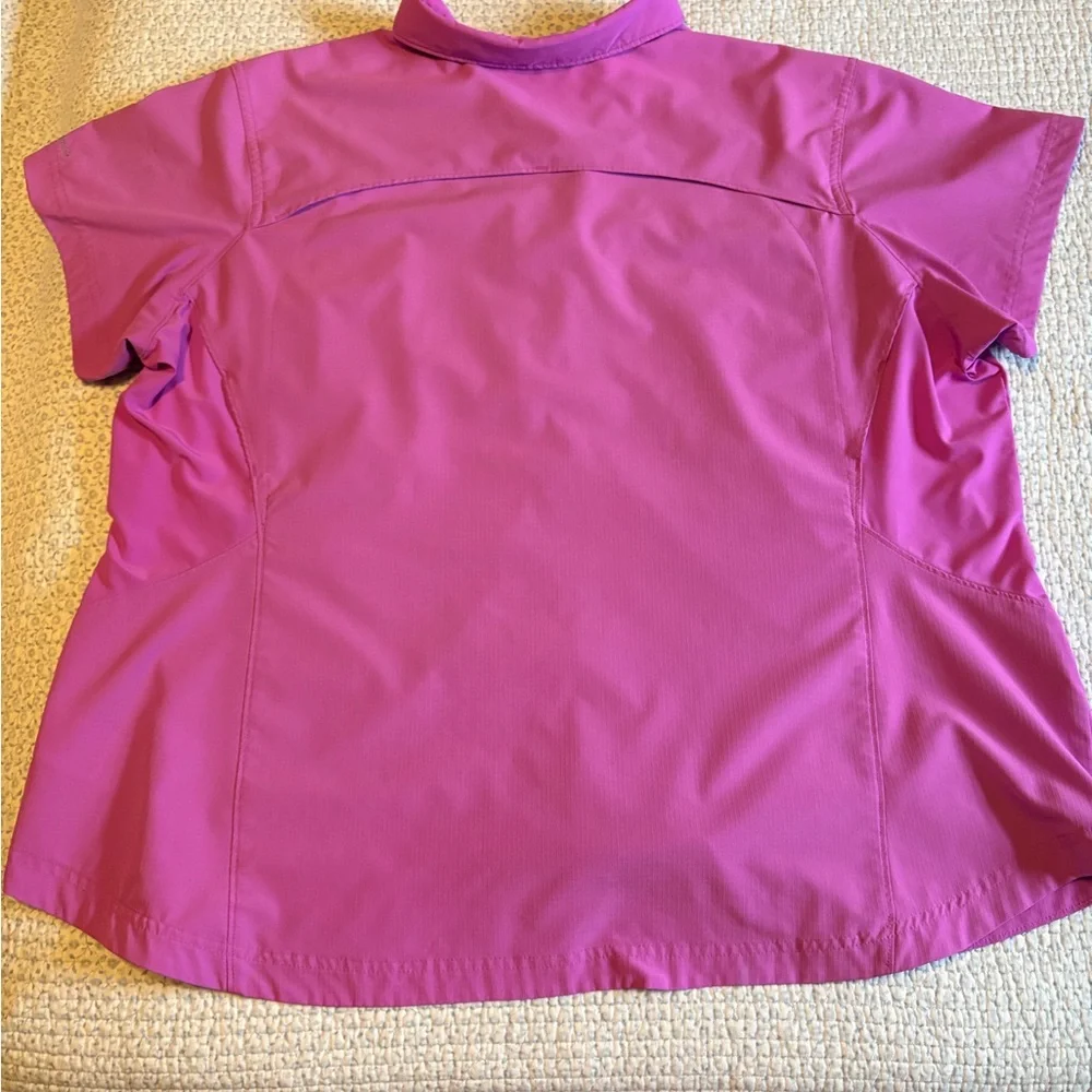 Columbia Omni-Shade Pink Shirt - Picture 6 of 6